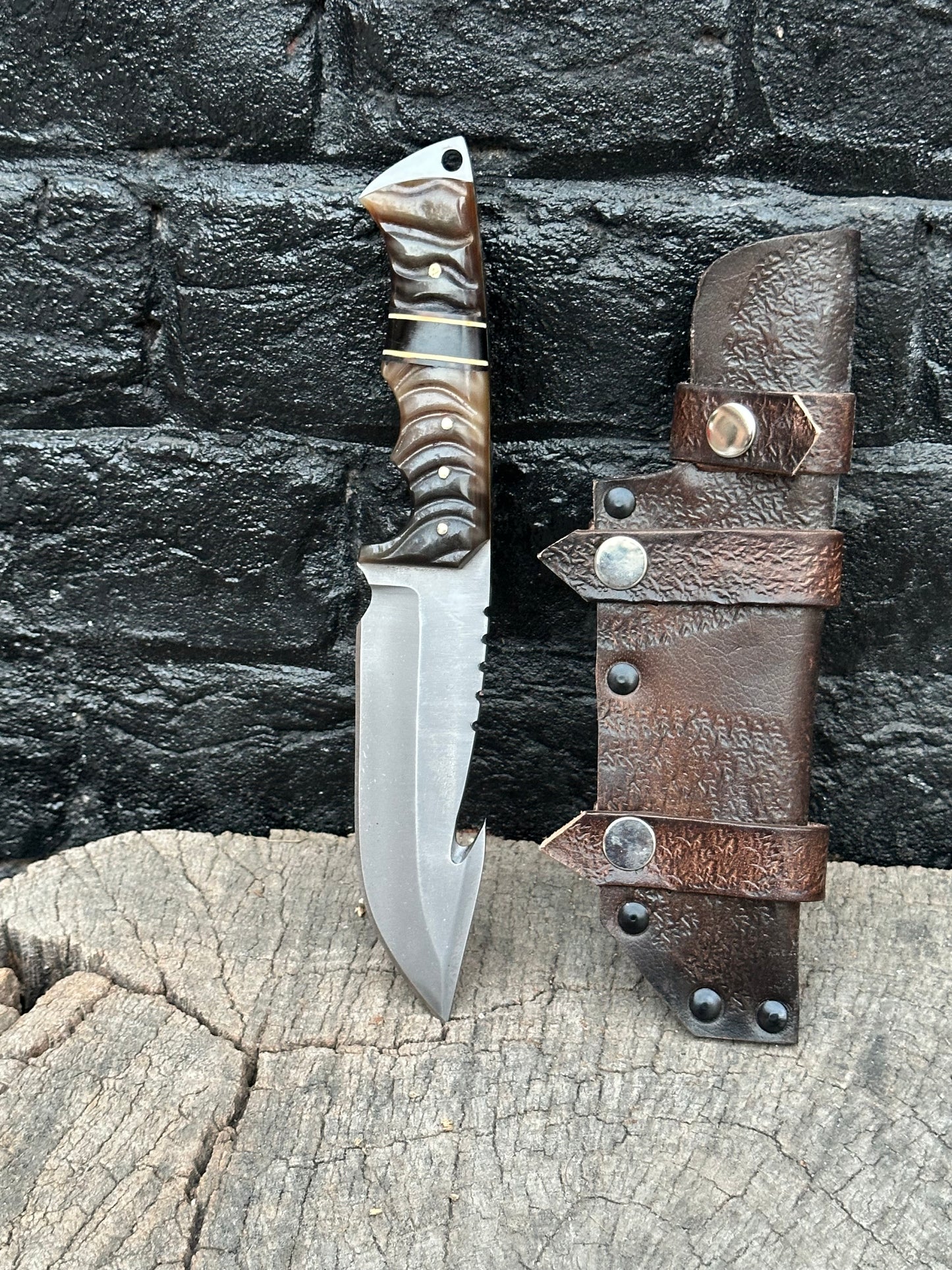 Premium Steel Skinner Knife Sharp Blade Deer Antler  Bull Horn Sheep Horn Handle with Sheath