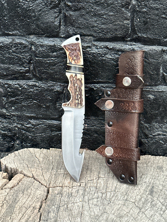 Premium Steel Skinner Knife Sharp Blade Deer Antler  Bull Horn Sheep Horn Handle with Sheath
